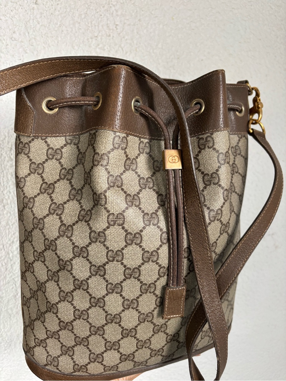 Gucci Beige Brown GG Canvas Drawstring Shoulder Bag - Picture 4 of 7